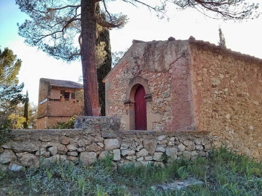 La chapelle et le pigeonnier du Domaine Saint-Antonin, érigés au début du XVIIe siècle. ©Domaine Saint-Antonin - Association TOUN