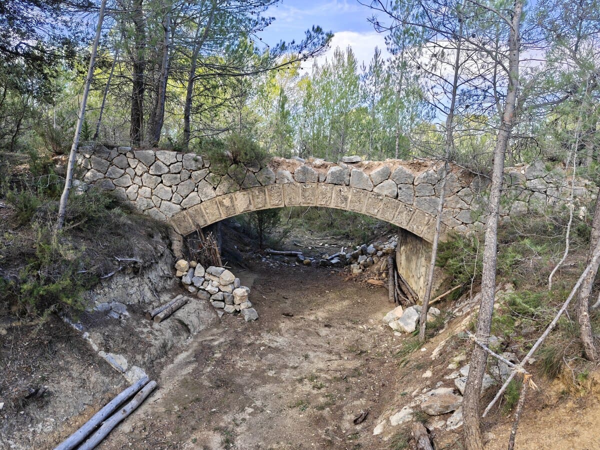 Vue globale Sud du 1er pont du Canal du Verdon - 2025.